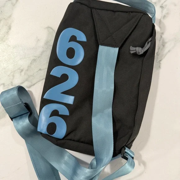 Experiment 626 Black Sling Bag - Picture 2 of 3